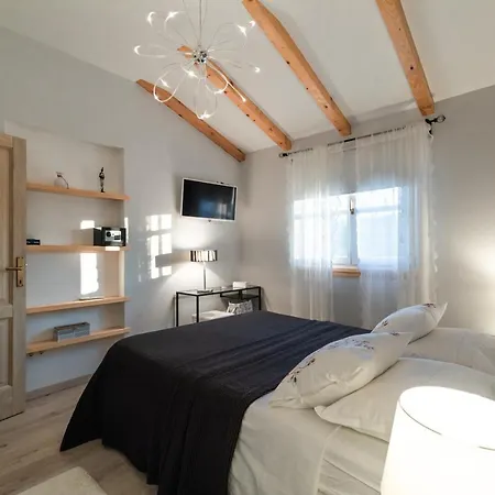 Mario Villa *